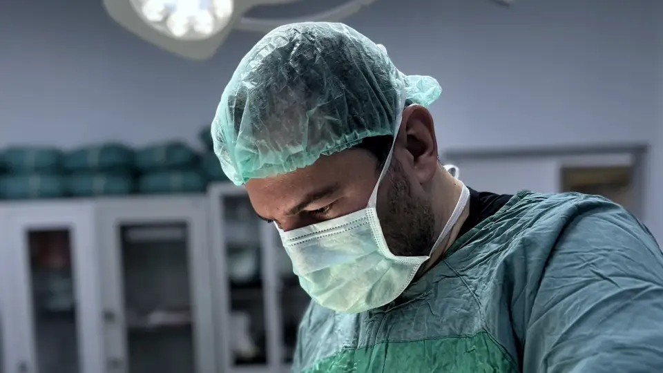 Altın İğne Tedavisi – İzmir — Op. Dr. Kardaşlar
